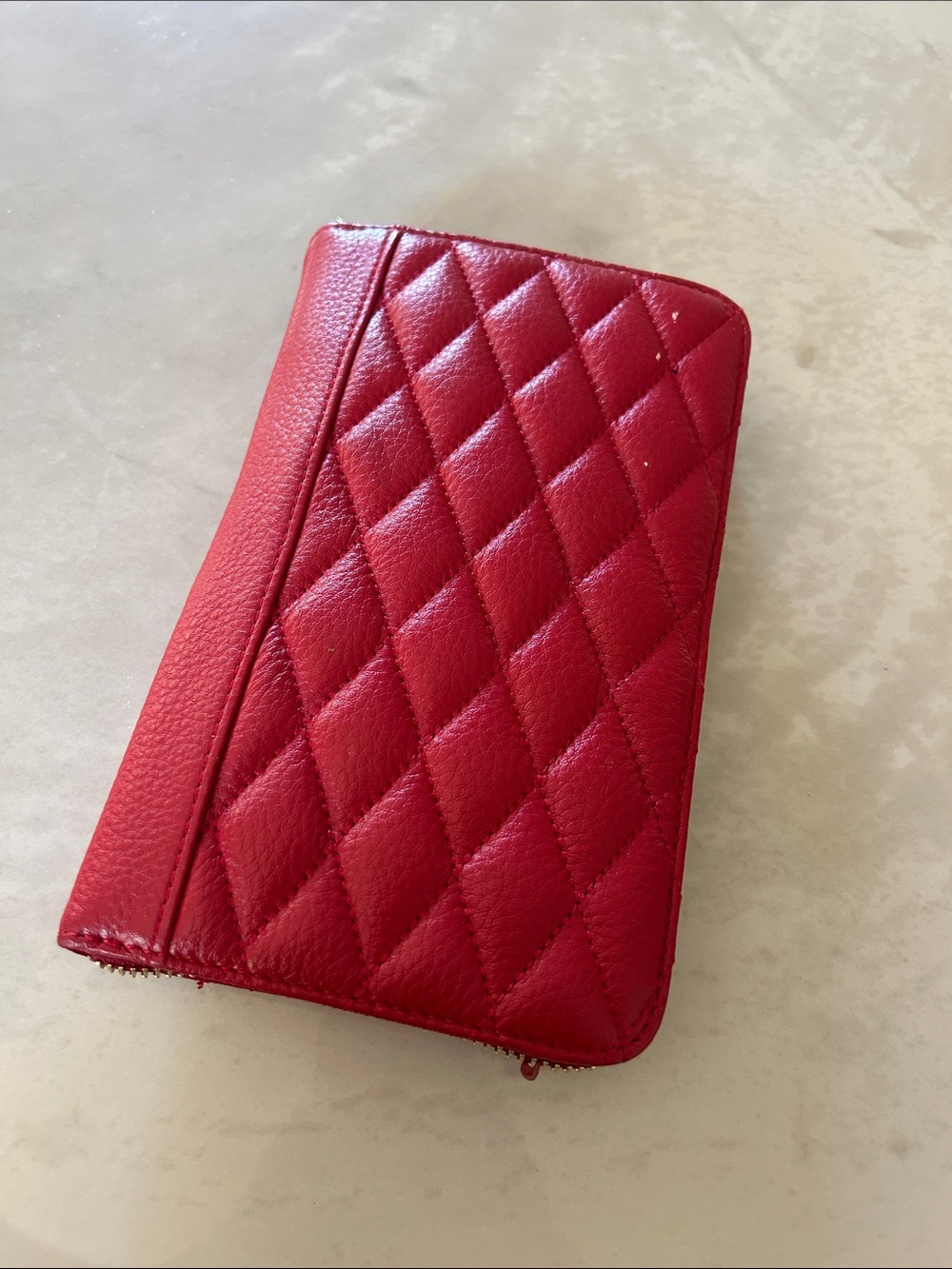 Levenger travel jewelry case quilted Leather - Red